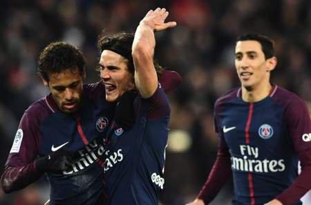Paris Saint-germain PSG kvalificerar sig framgångsrikt för den franska ligan Cup-finalen